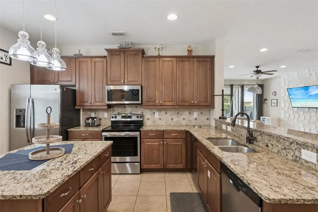 7605 Brookhurst Lane Kissimmee FL 34747