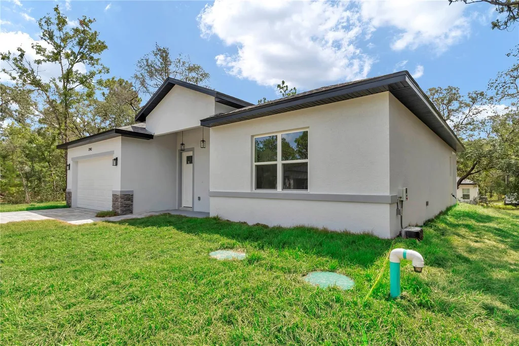 7243 N Embassy Terrace Citrus Springs FL 34434