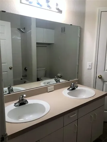3725 Conroy Road Orlando FL 32839