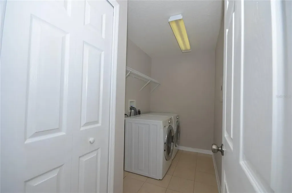 1625 Emerald Hill Way Valrico FL 33594