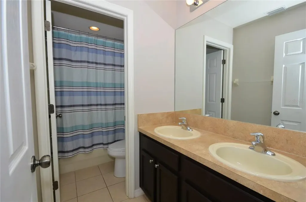 1625 Emerald Hill Way Valrico FL 33594