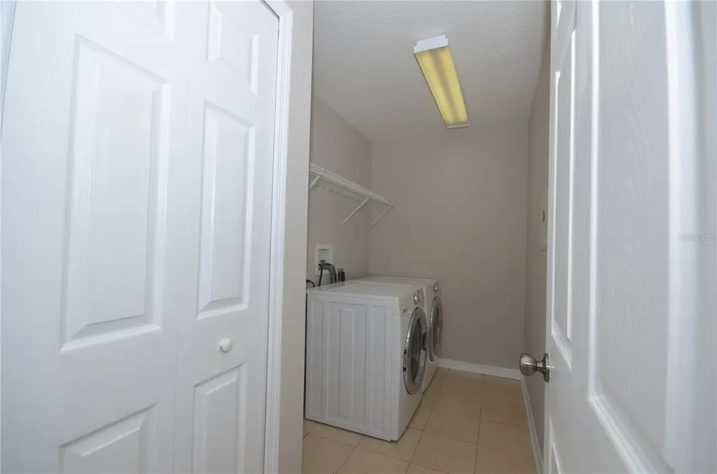1625 Emerald Hill Way Valrico FL 33594