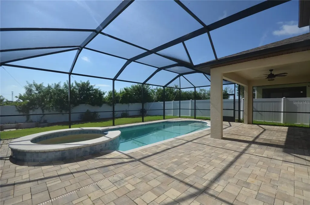 1625 Emerald Hill Way Valrico FL 33594