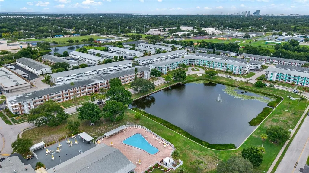 6015 19th Street N St Petersburg FL 33714