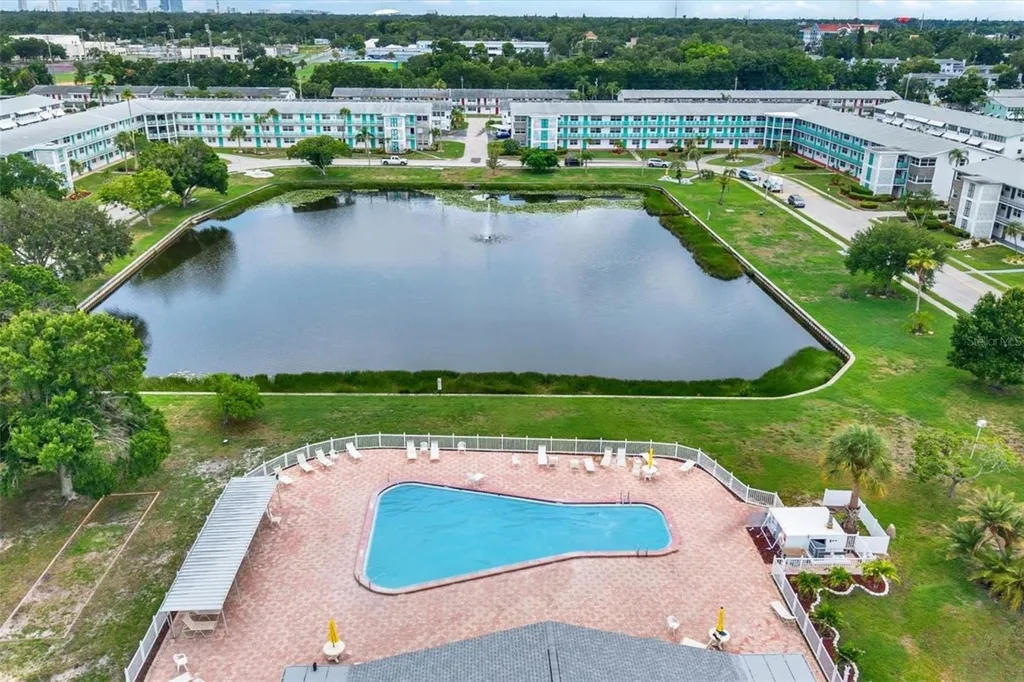 6015 19th Street N St Petersburg FL 33714