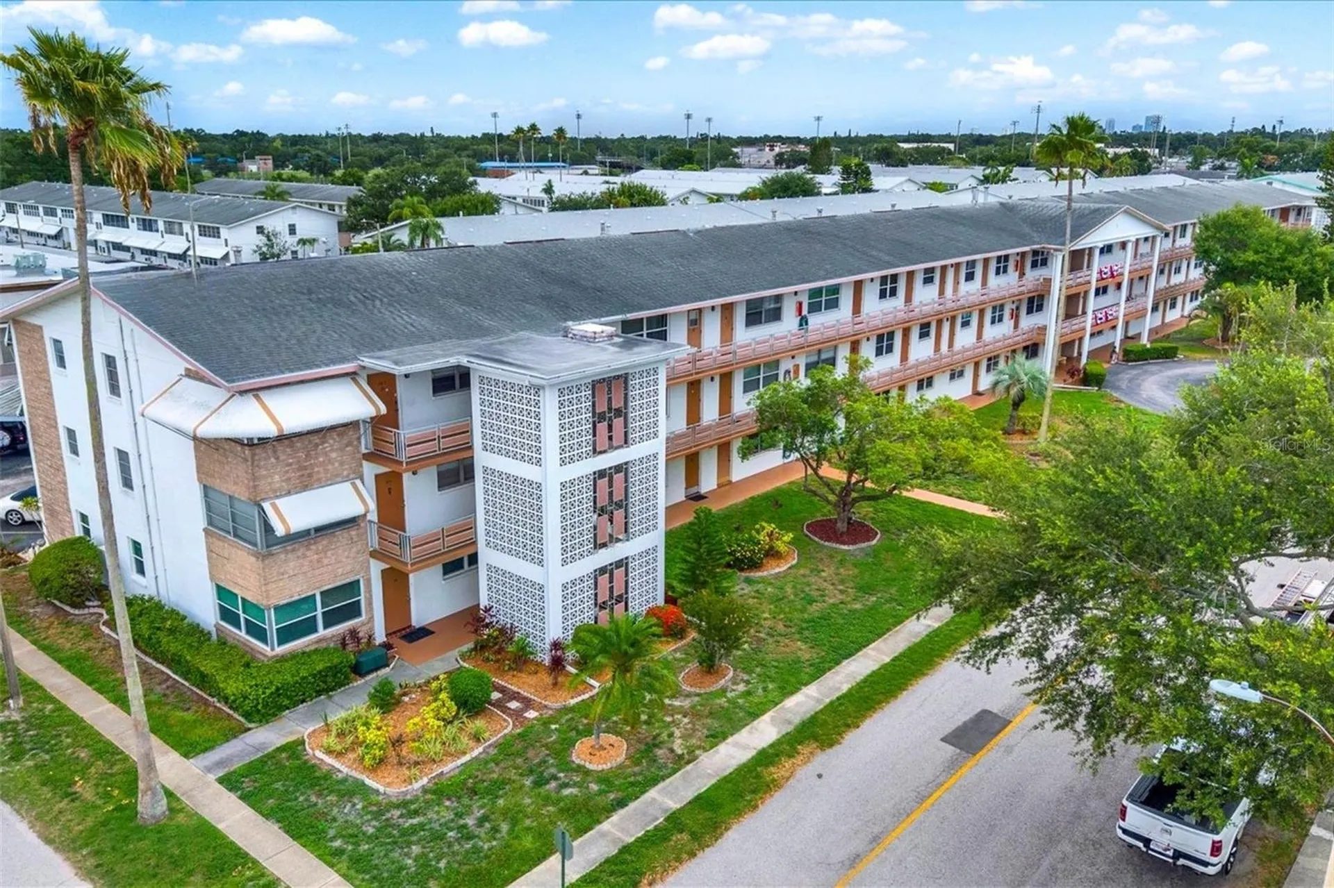 6015 19th Street N St Petersburg FL 33714