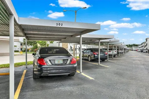 6015 19th Street N St Petersburg FL 33714