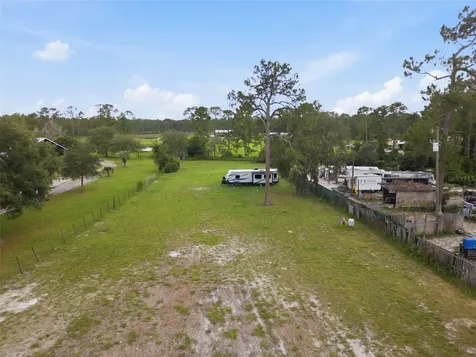 32416 Pine Road Eustis FL 32736