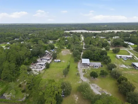 32402 Pine Road Eustis FL 32736