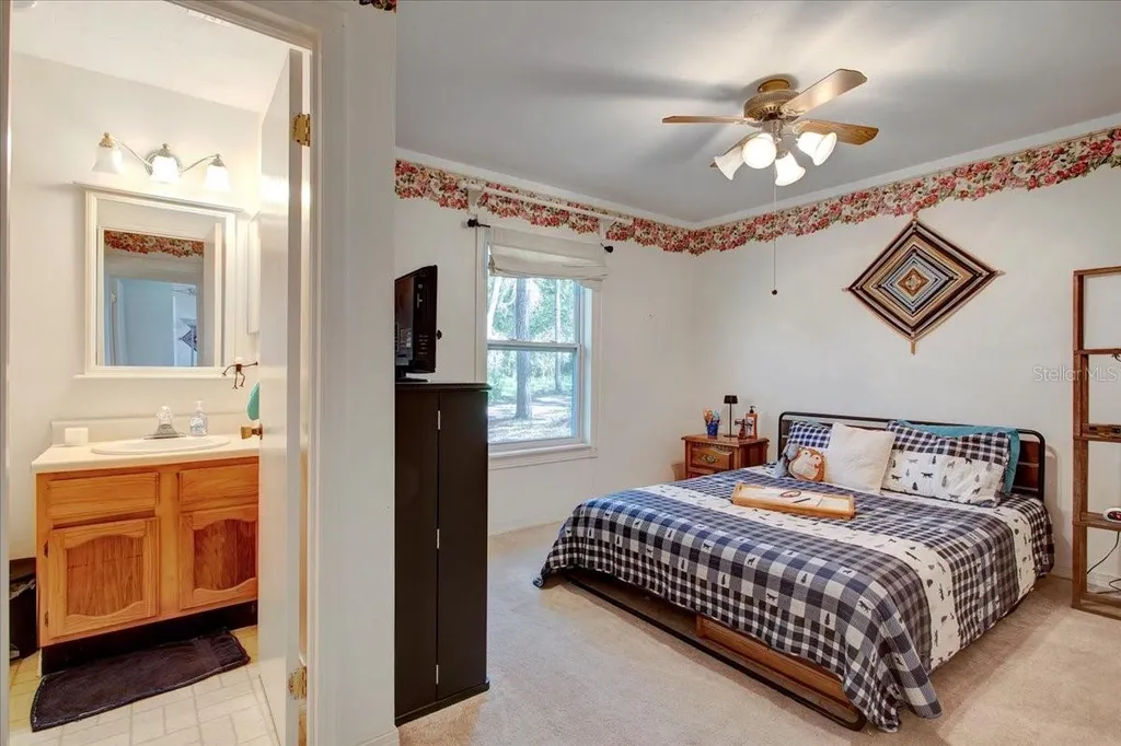 235 Ashley Lake Drive Melrose FL 32666