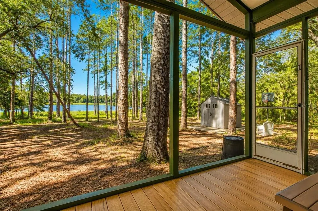 235 Ashley Lake Drive Melrose FL 32666