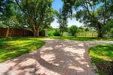 5709 Lake Le Clare Road Lutz FL 33558