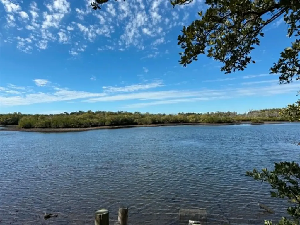 1348 S Estuary Drive Crystal River FL 34429