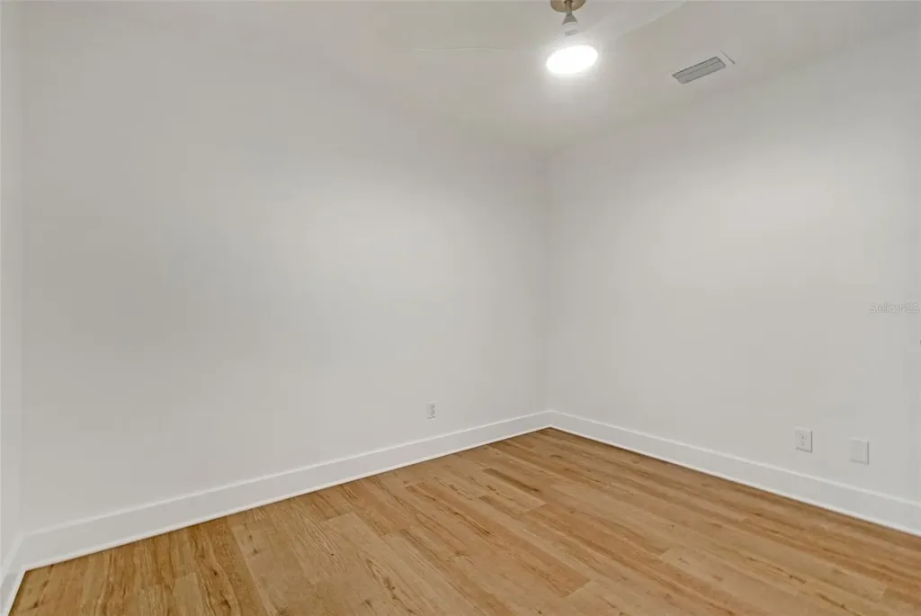 16205 Sawgrass Circle Tampa FL 33624