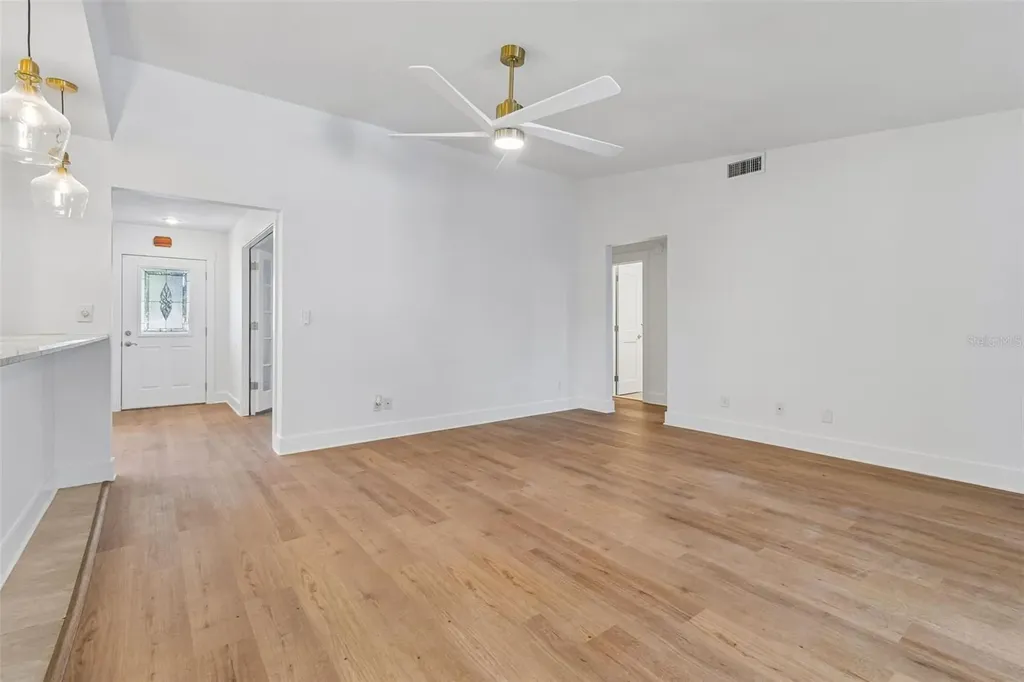 16205 Sawgrass Circle Tampa FL 33624