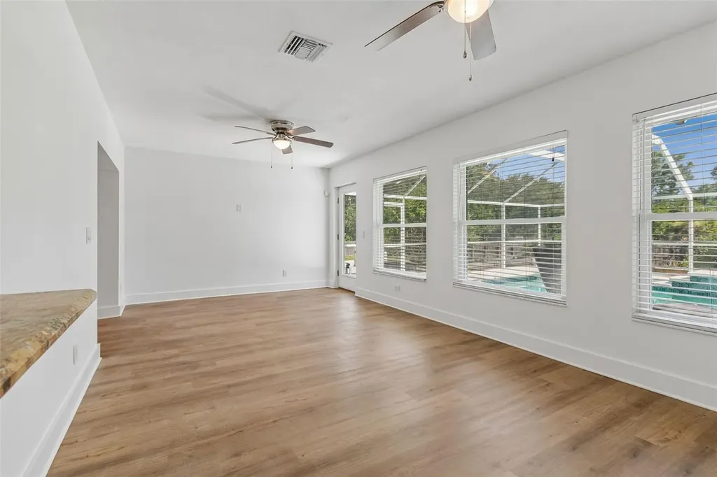 16205 Sawgrass Circle Tampa FL 33624