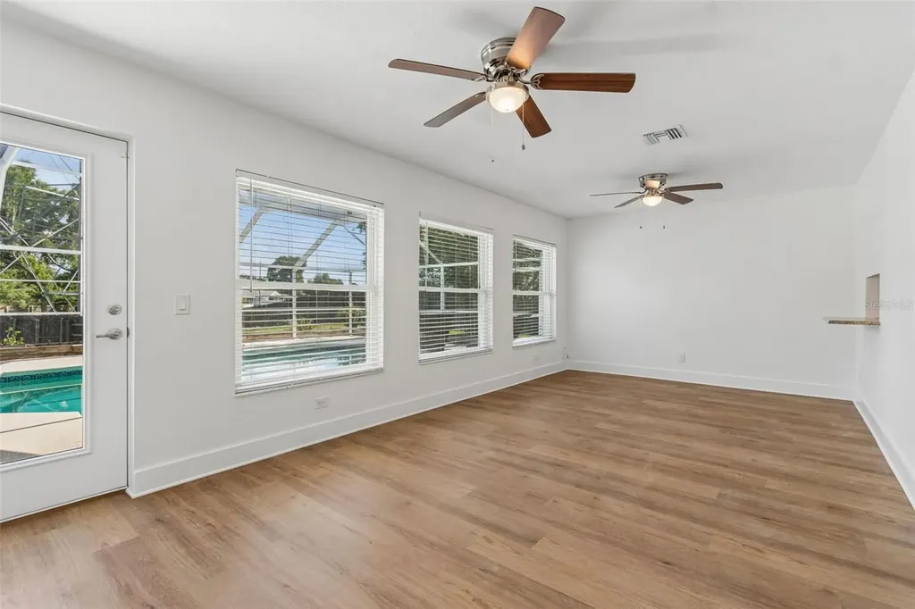 16205 Sawgrass Circle Tampa FL 33624