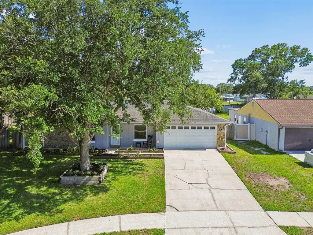 16205 Sawgrass Circle Tampa FL 33624