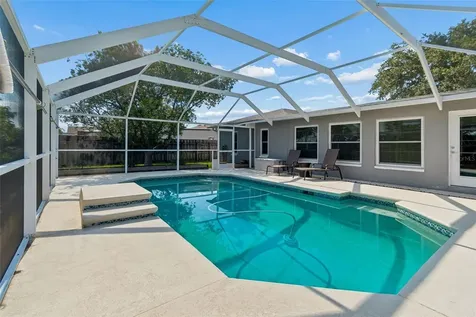 16205 Sawgrass Circle Tampa FL 33624