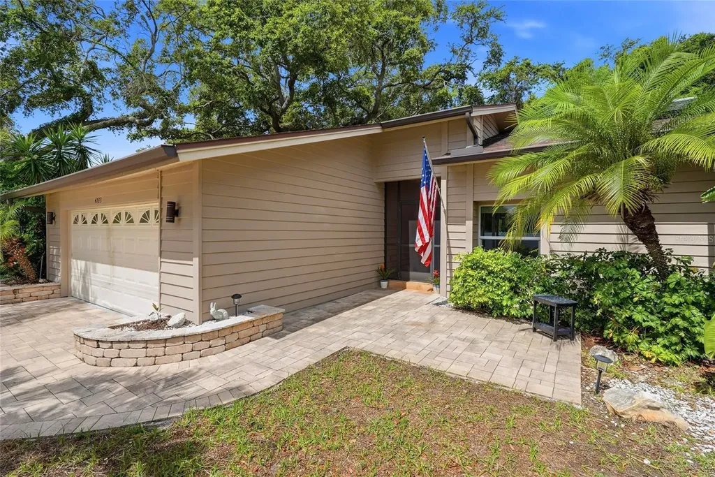 4733 Lake Valencia Boulevard W Palm Harbor FL 34684