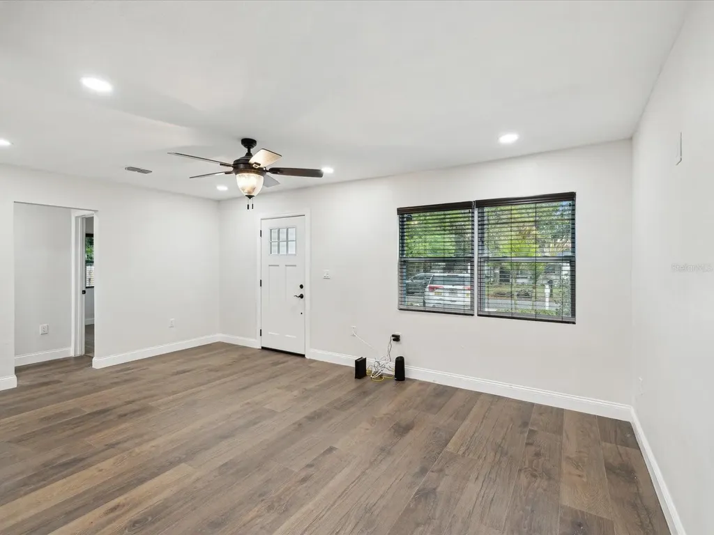 1008 E Norfolk Street Tampa FL 33604