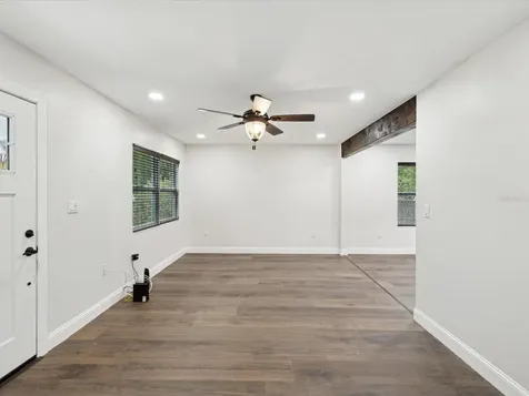 1008 E Norfolk Street Tampa FL 33604