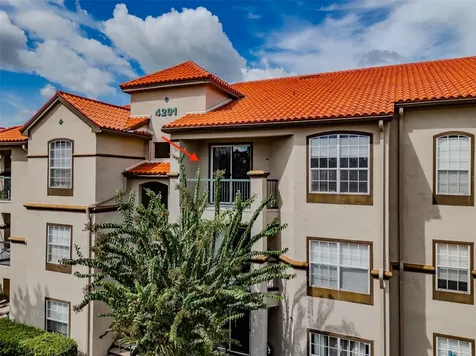 4201 Woodstorks Walk Way Lutz FL 33558