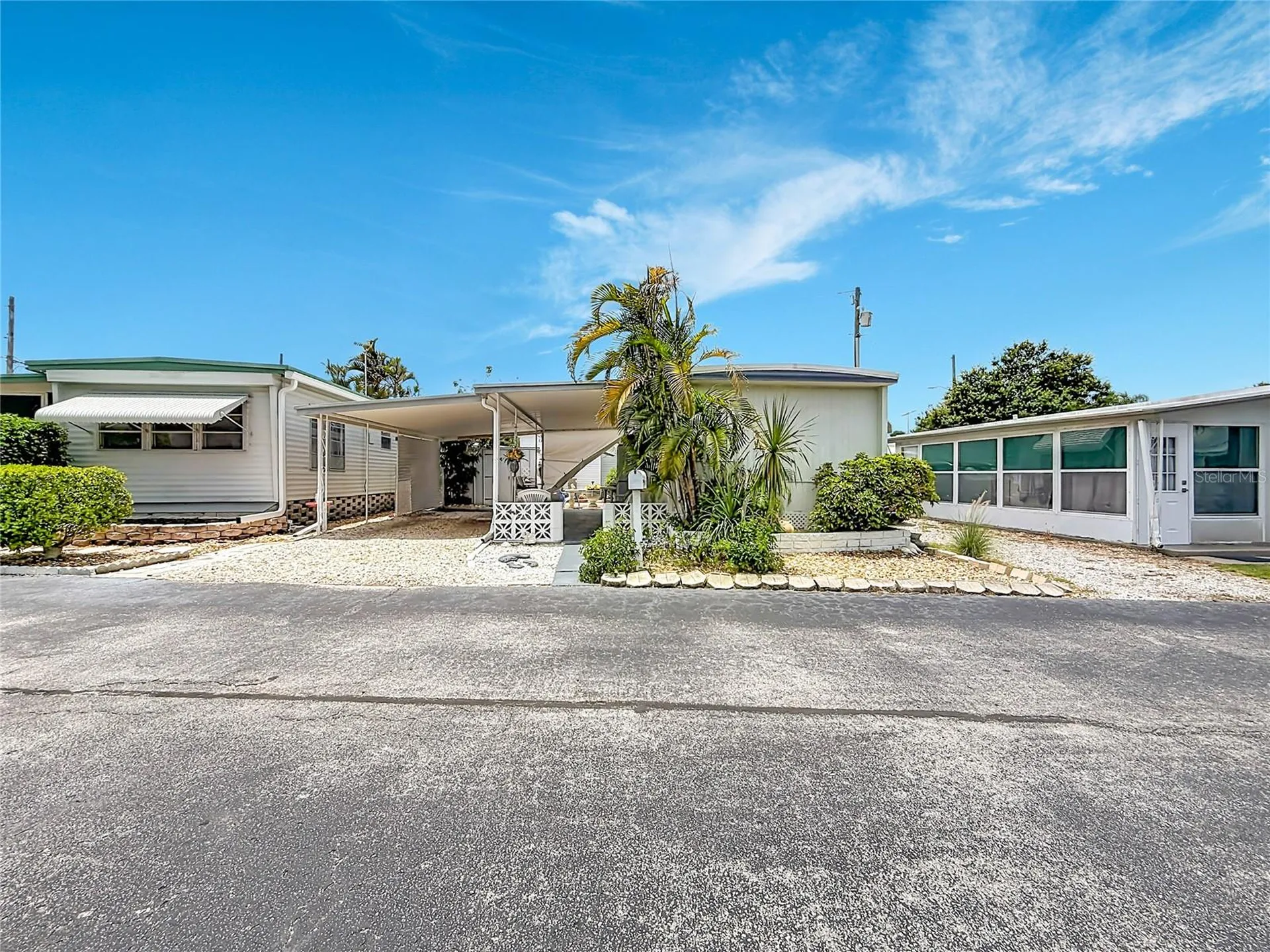 7490 46th Avenue N St Petersburg FL 33709