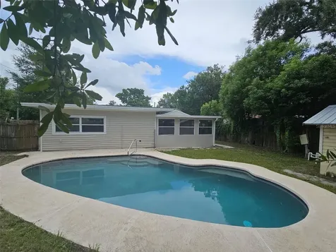 6726 N 11th Street Tampa FL 33604