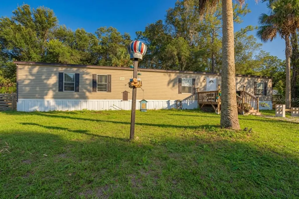 935 S Crystal Grove Point Homosassa FL 34448