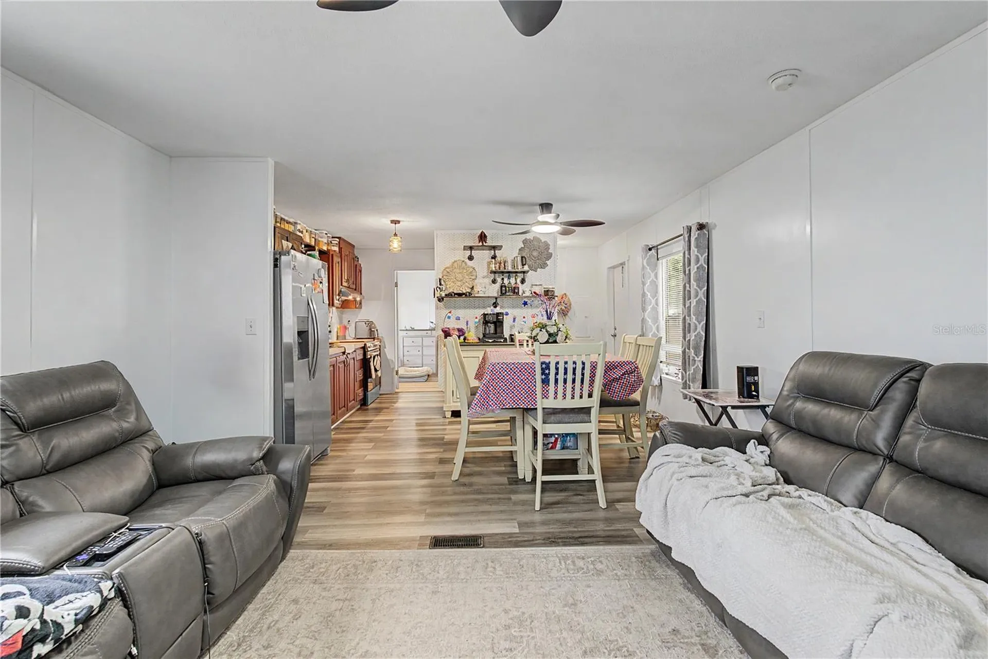 935 S Crystal Grove Point Homosassa FL 34448