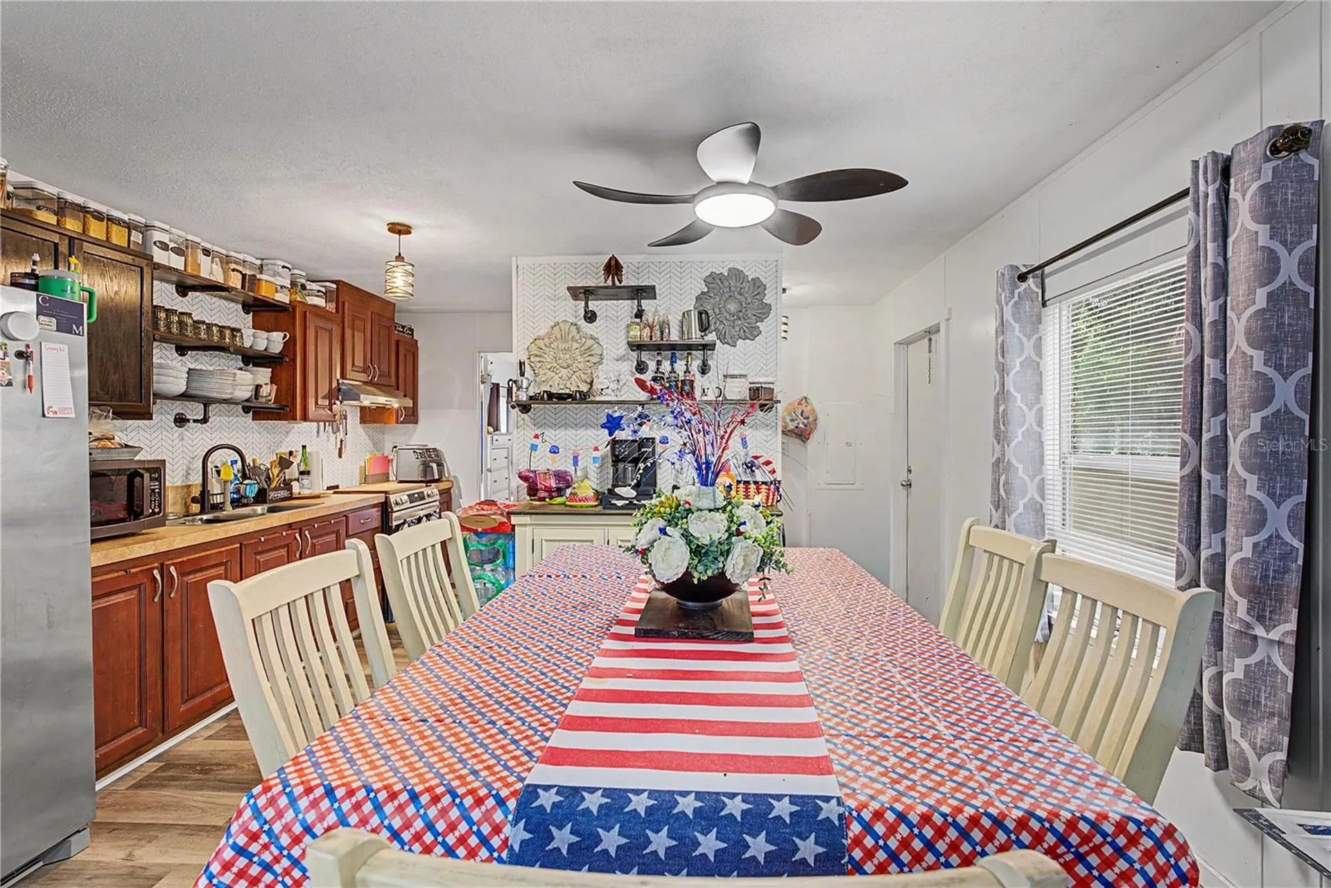 935 S Crystal Grove Point Homosassa FL 34448