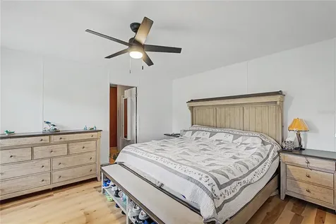 935 S Crystal Grove Point Homosassa FL 34448