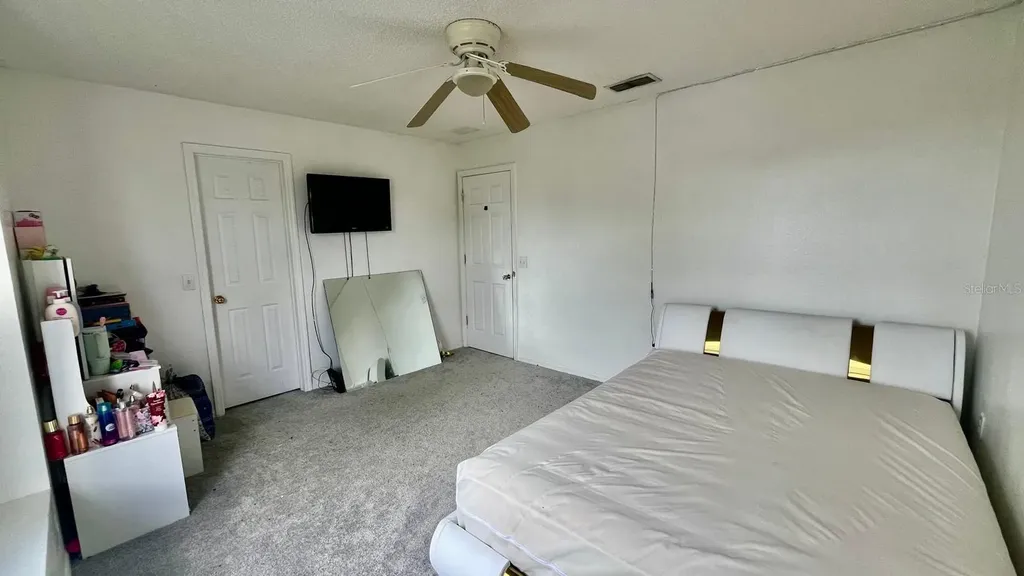 703 Robin Court Kissimmee FL 34759