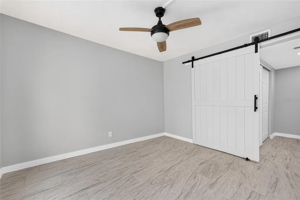 5055 N Beach Road Englewood FL 34223