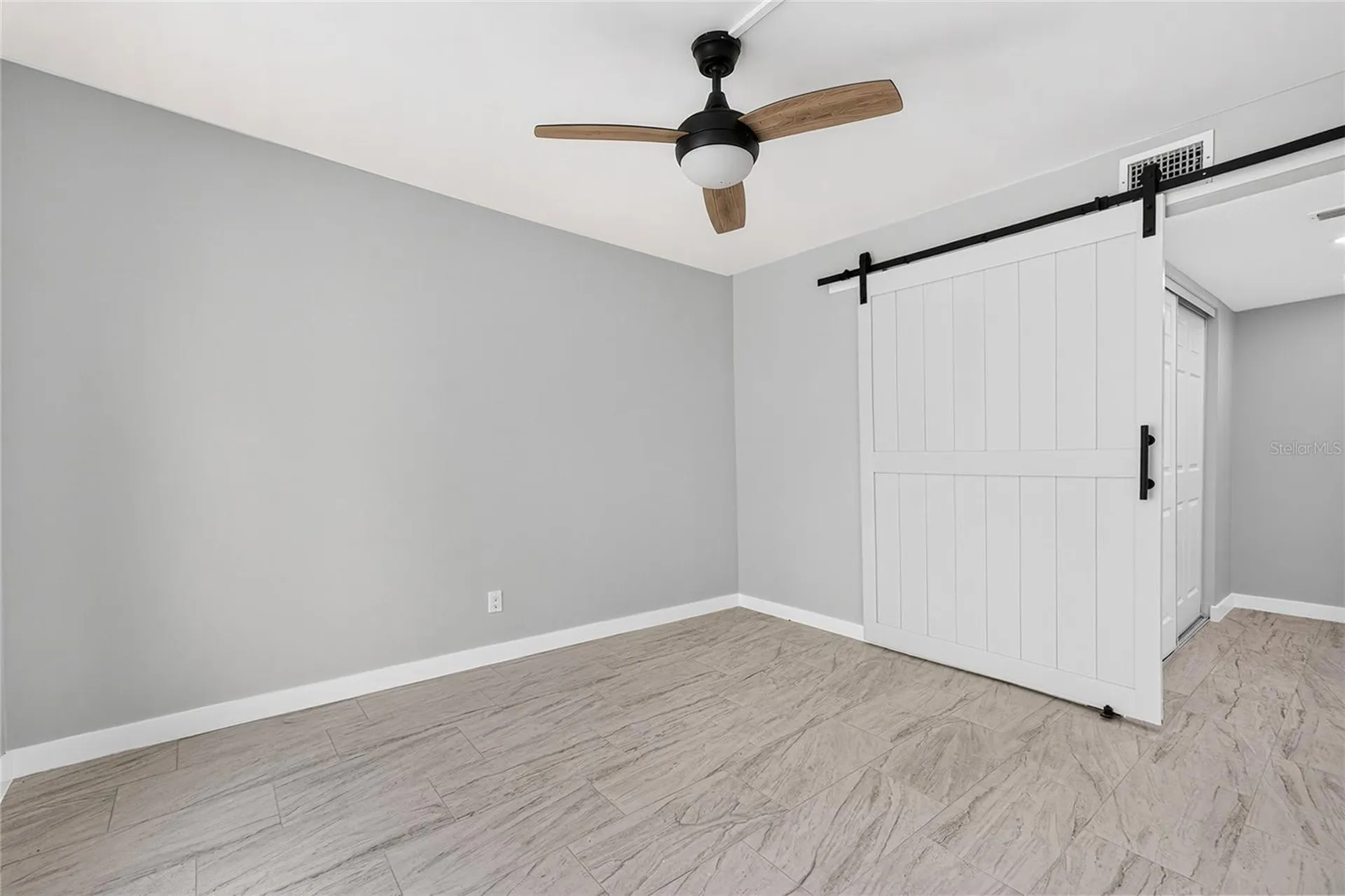 5055 N Beach Road Englewood FL 34223
