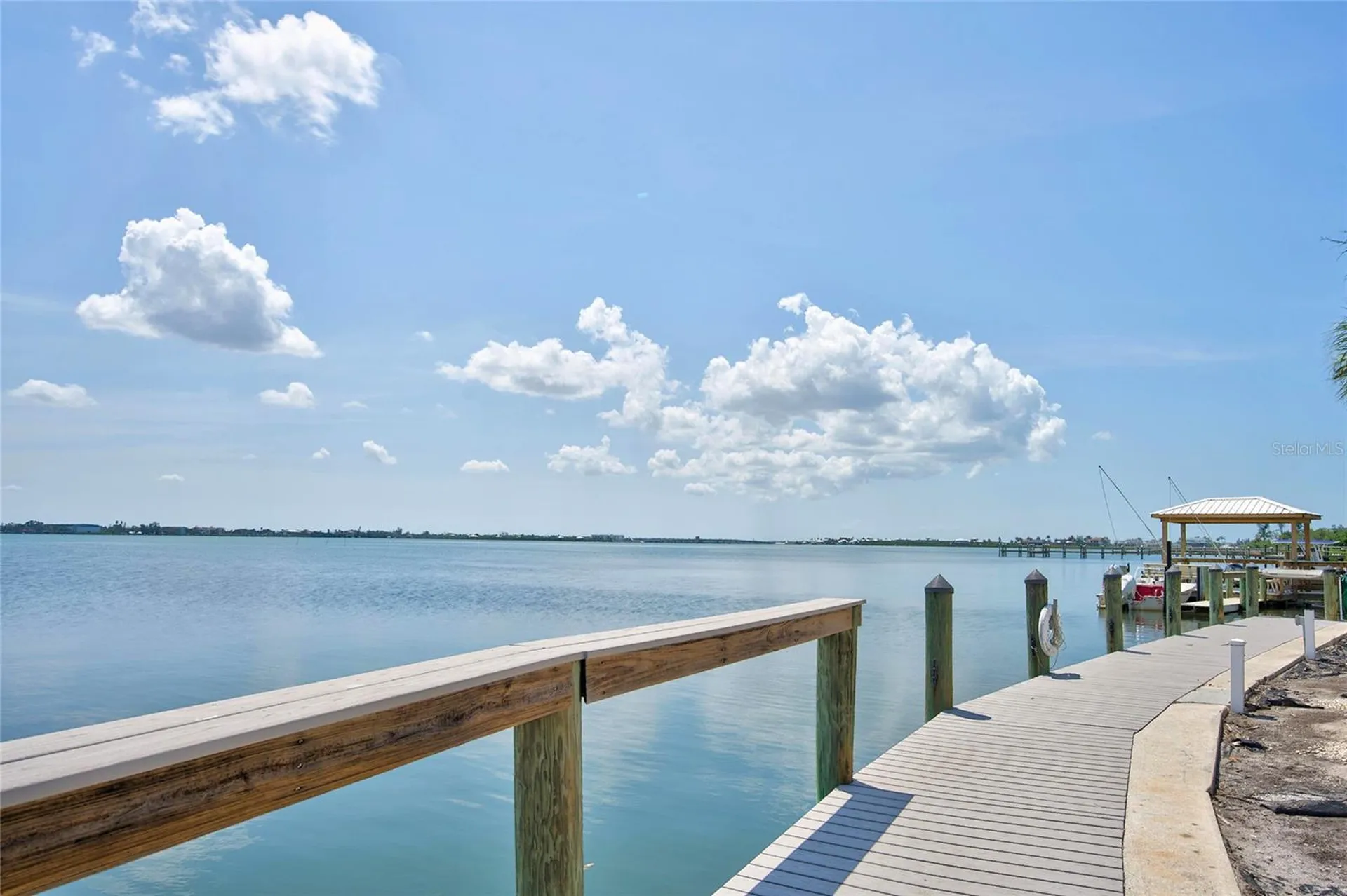 5055 N Beach Road Englewood FL 34223