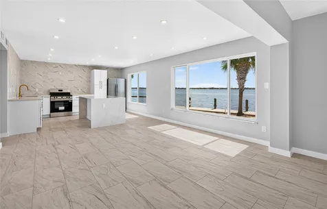 5055 N Beach Road Englewood FL 34223