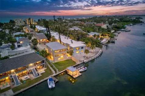 5055 N Beach Road Englewood FL 34223