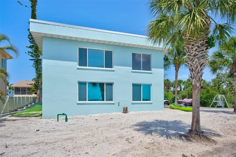 5055 N Beach Road Englewood FL 34223