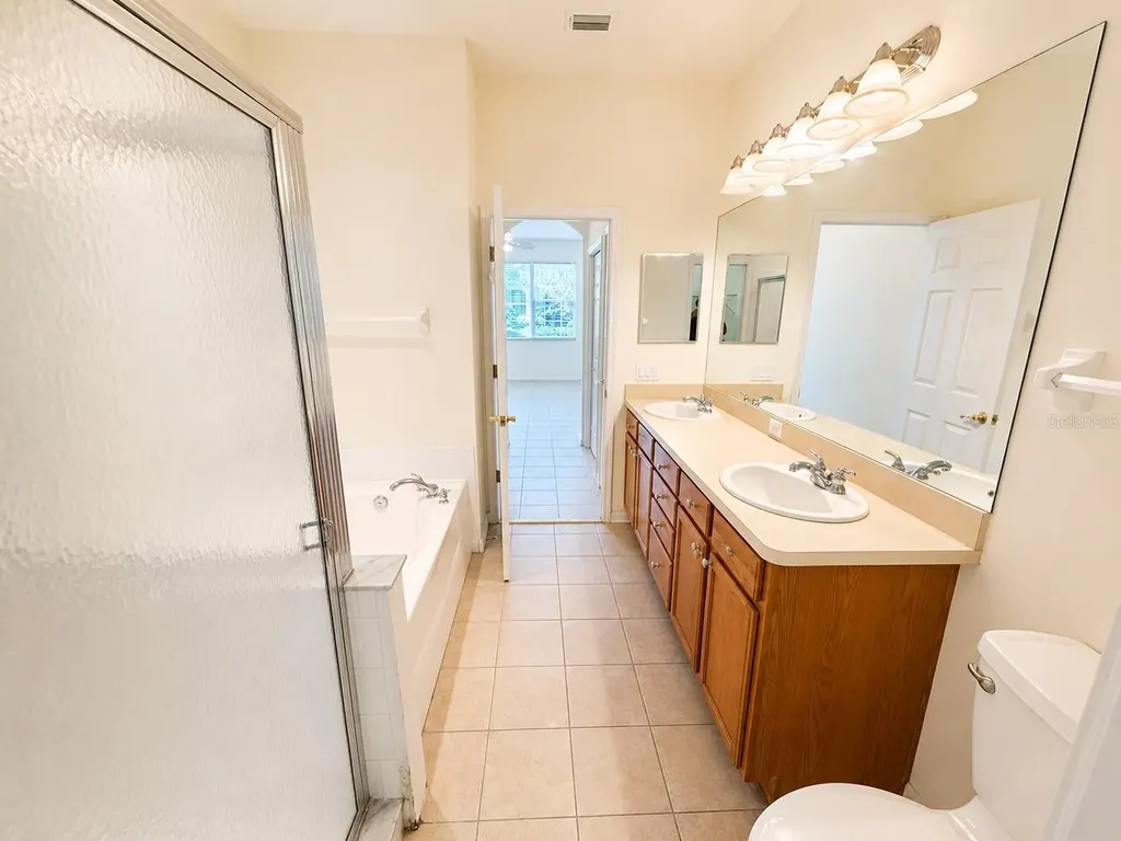 6648 83rd Avenue N Pinellas Park FL 33781