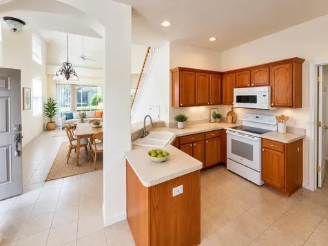 6648 83rd Avenue N Pinellas Park FL 33781