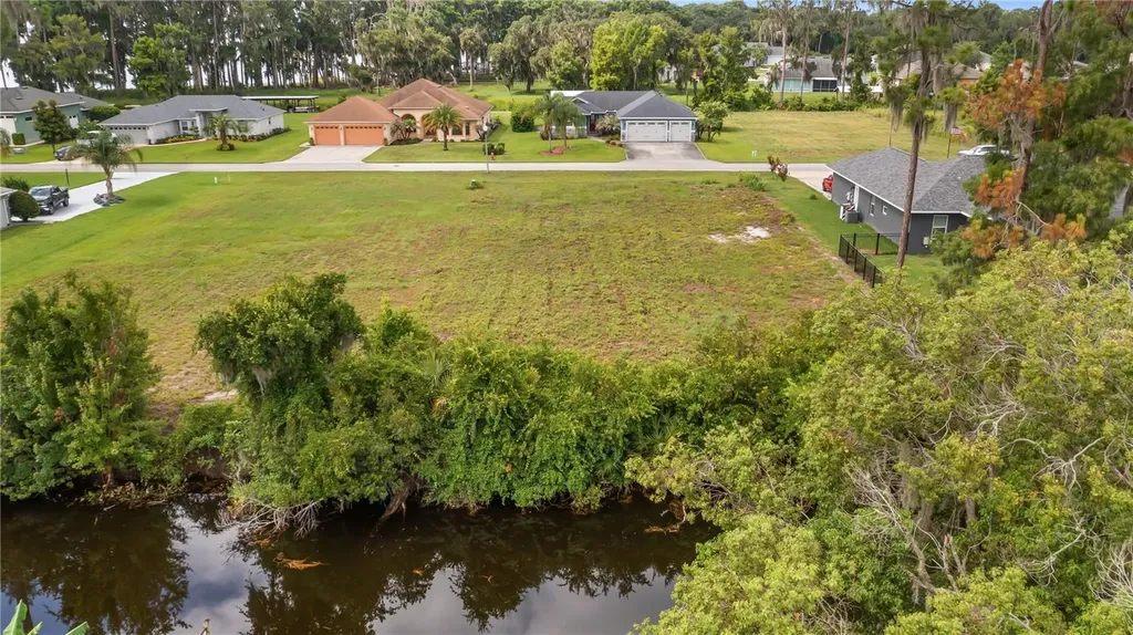 12045 Eagle Point Court Leesburg FL 34788