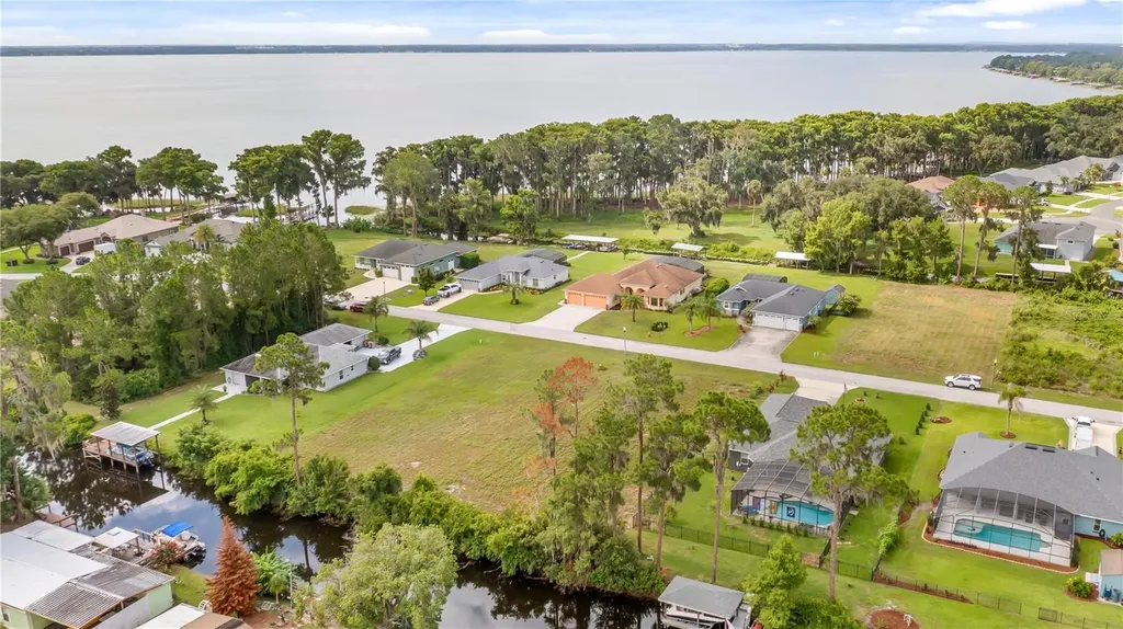 12045 Eagle Point Court Leesburg FL 34788