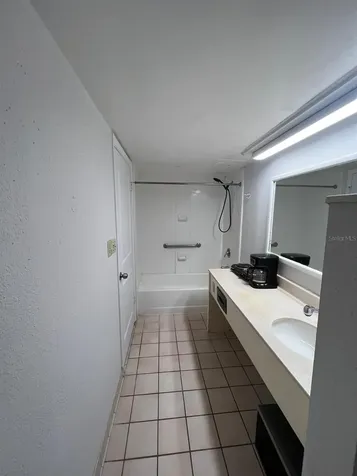 8421 S Orange Blossom Trail Orlando FL 32809
