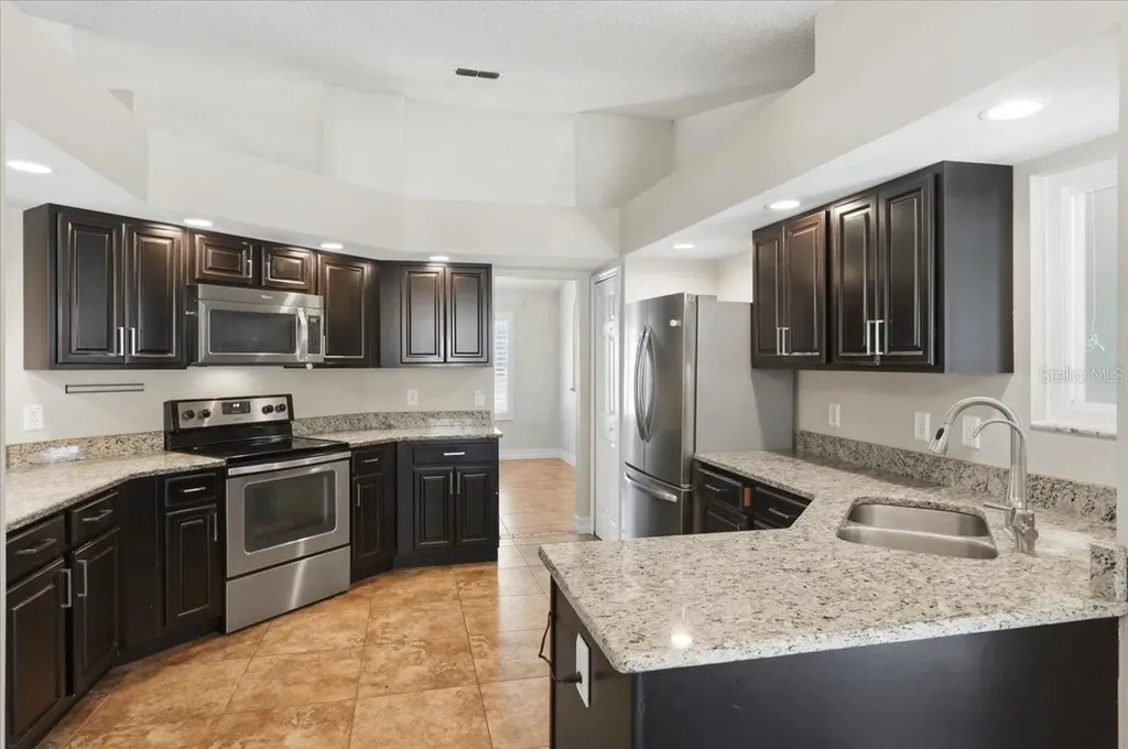 2406 Abalone Boulevard Orlando FL 32833
