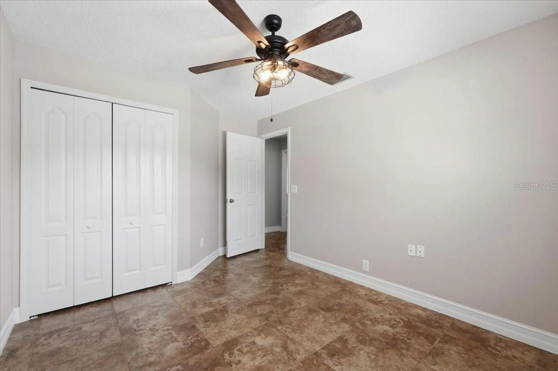 2406 Abalone Boulevard Orlando FL 32833