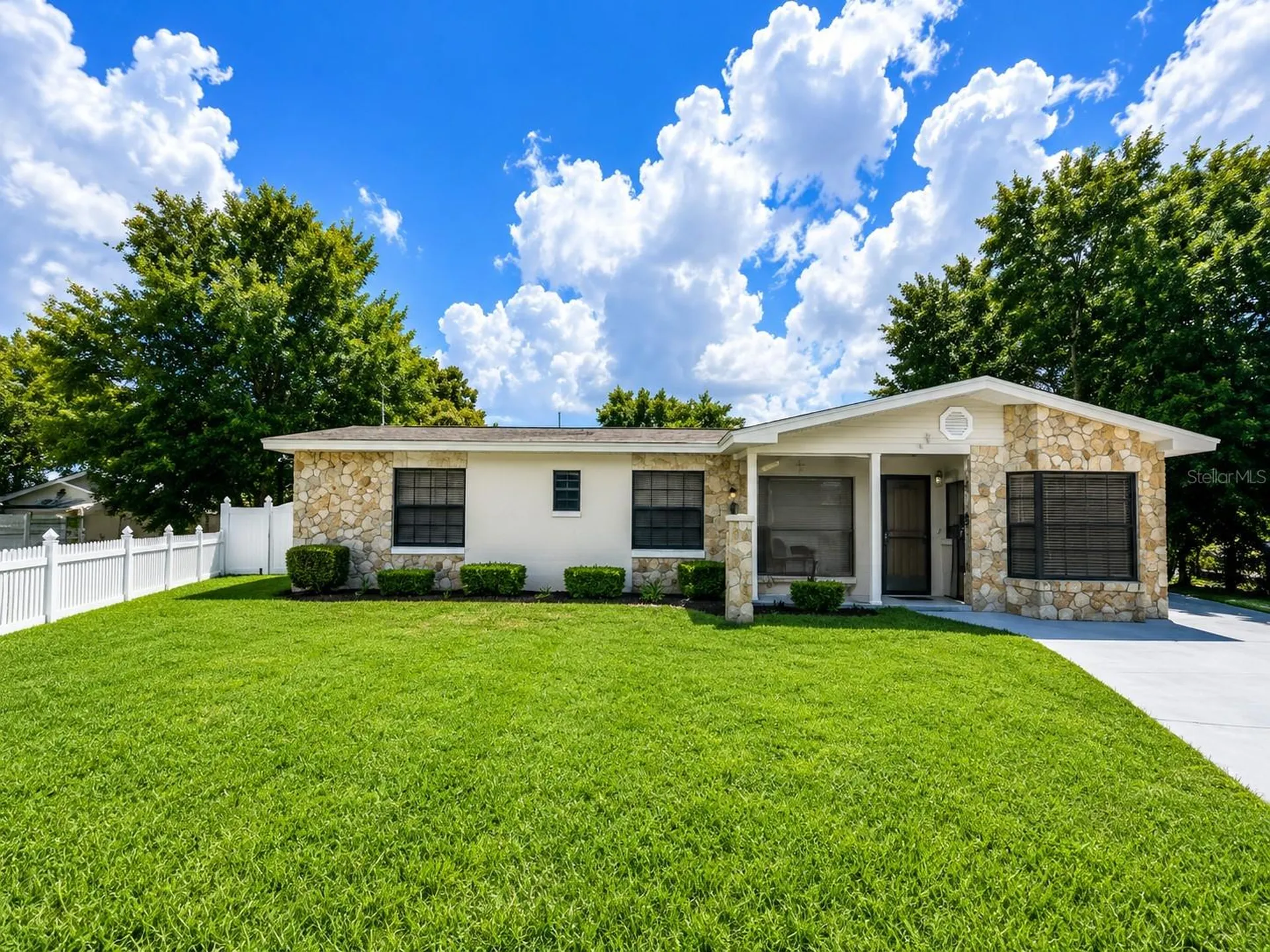 632 Mays Court Orlando FL 32805