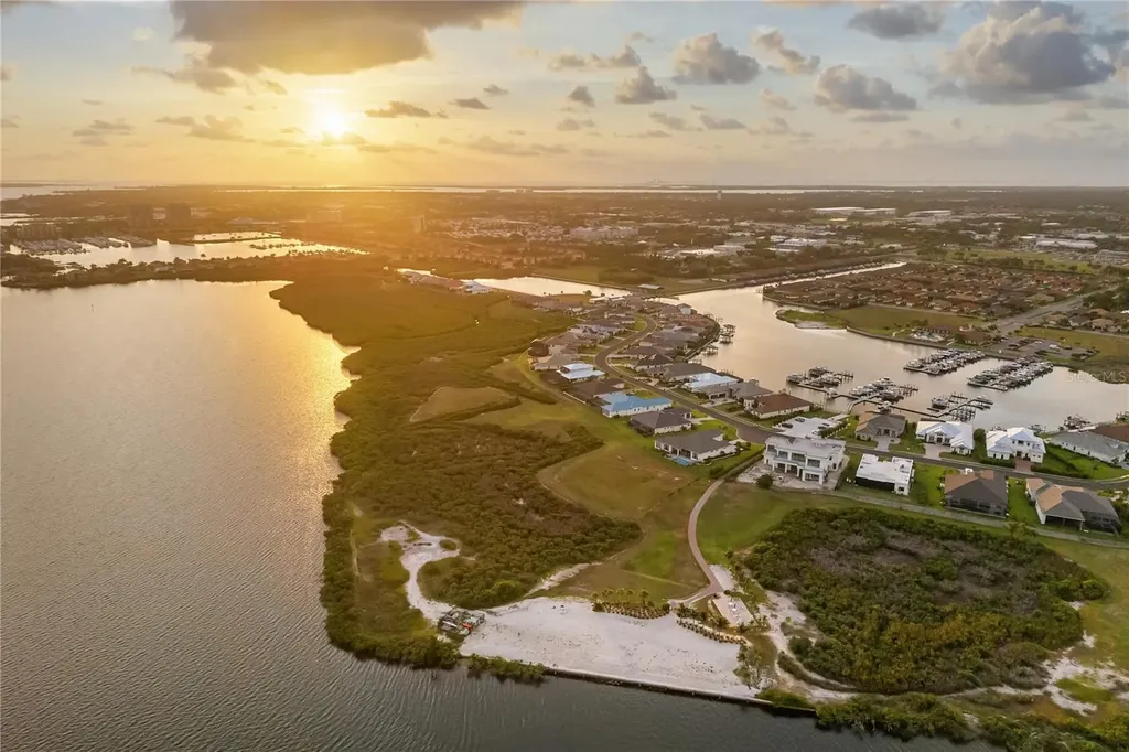 1905 4th Street E Palmetto FL 34221