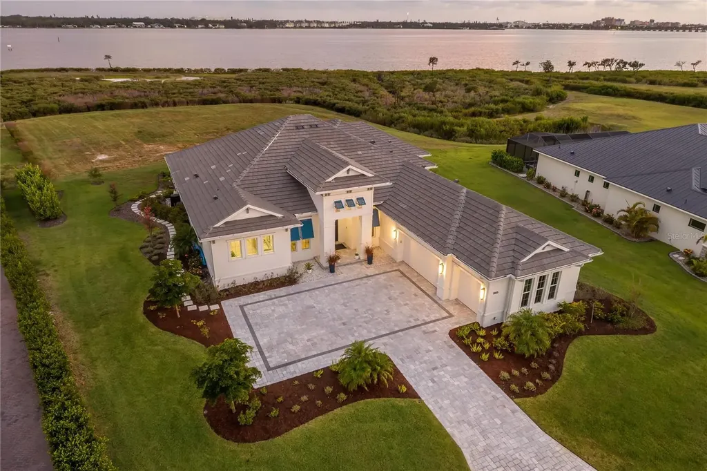 1905 4th Street E Palmetto FL 34221